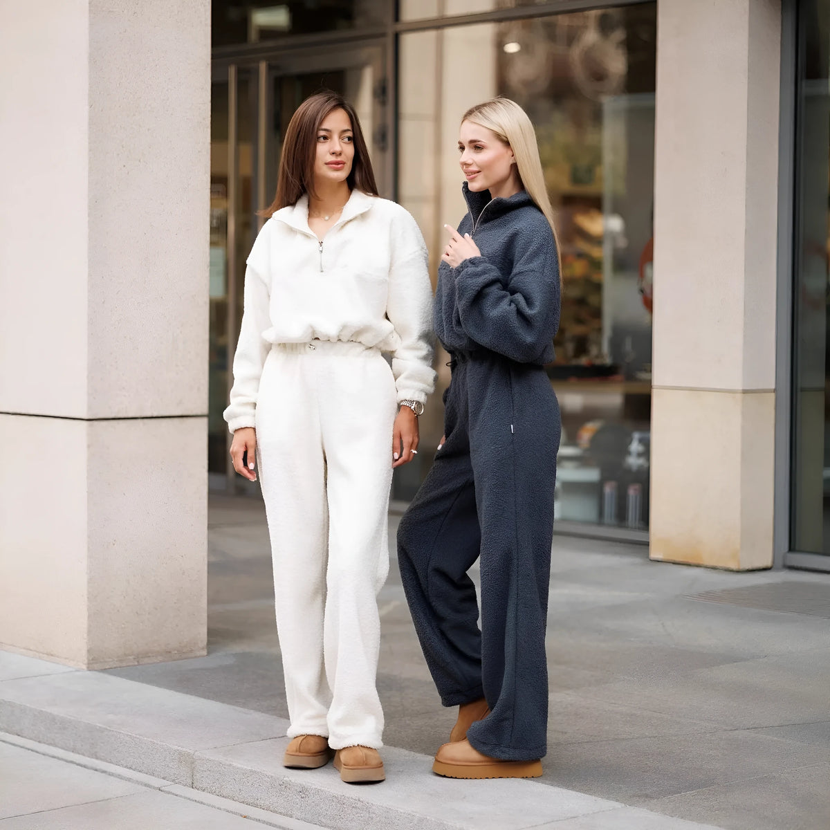 Polar fleece two-piece suit with long sleeve top and trousers in cotton, solid colour, sizes S M L, grey or white