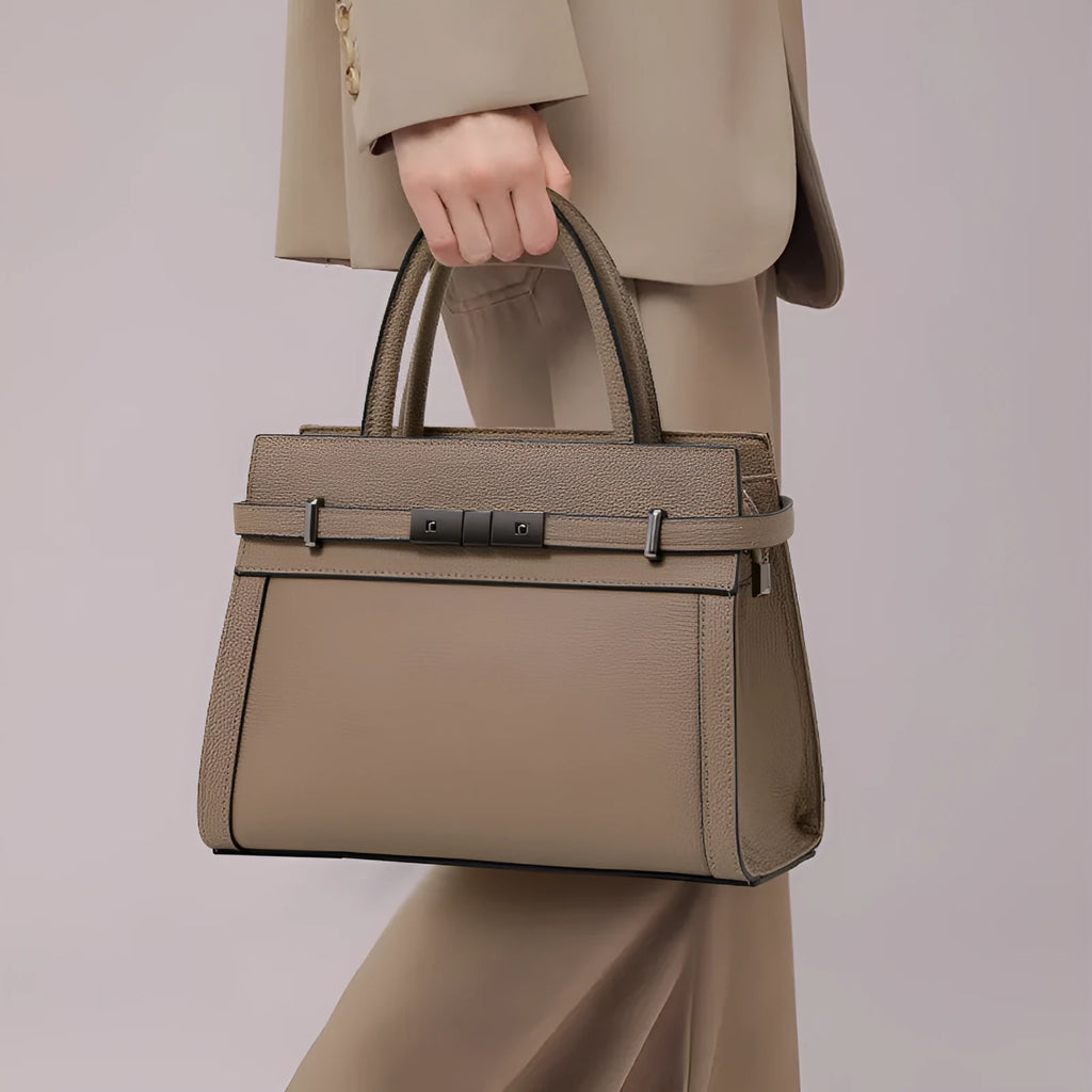 Genuine leather women's crossbody bag in horizontal square shape with clamshell opening