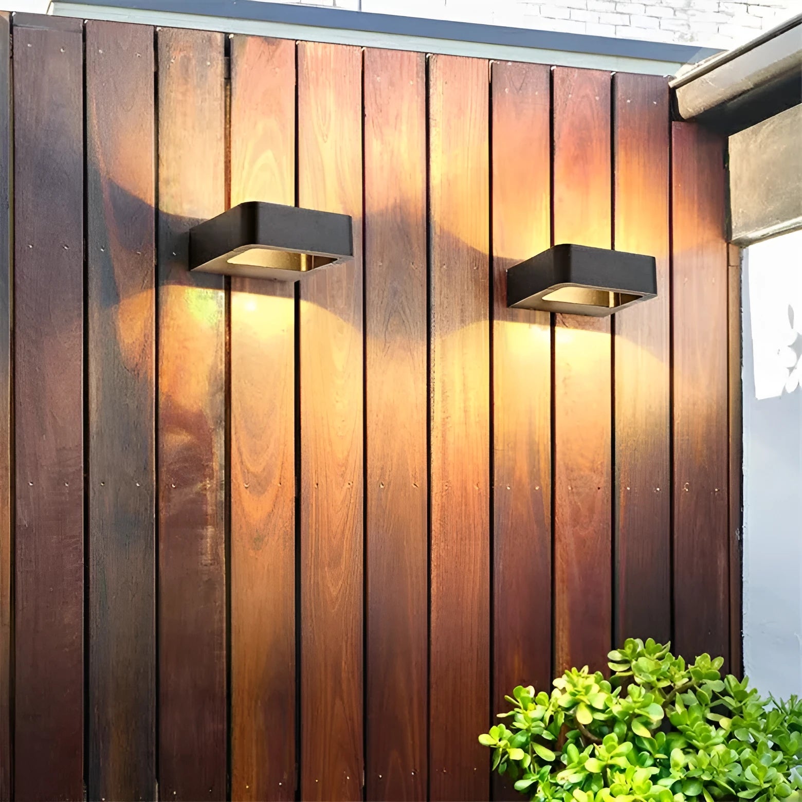 7W aluminium outdoor wall lamp with warm white 3000K light for courtyard gate