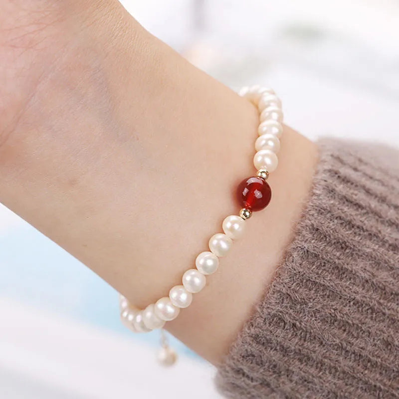 Chinese style bamboo leaf glass bracelet for women with manual craftsmanship.