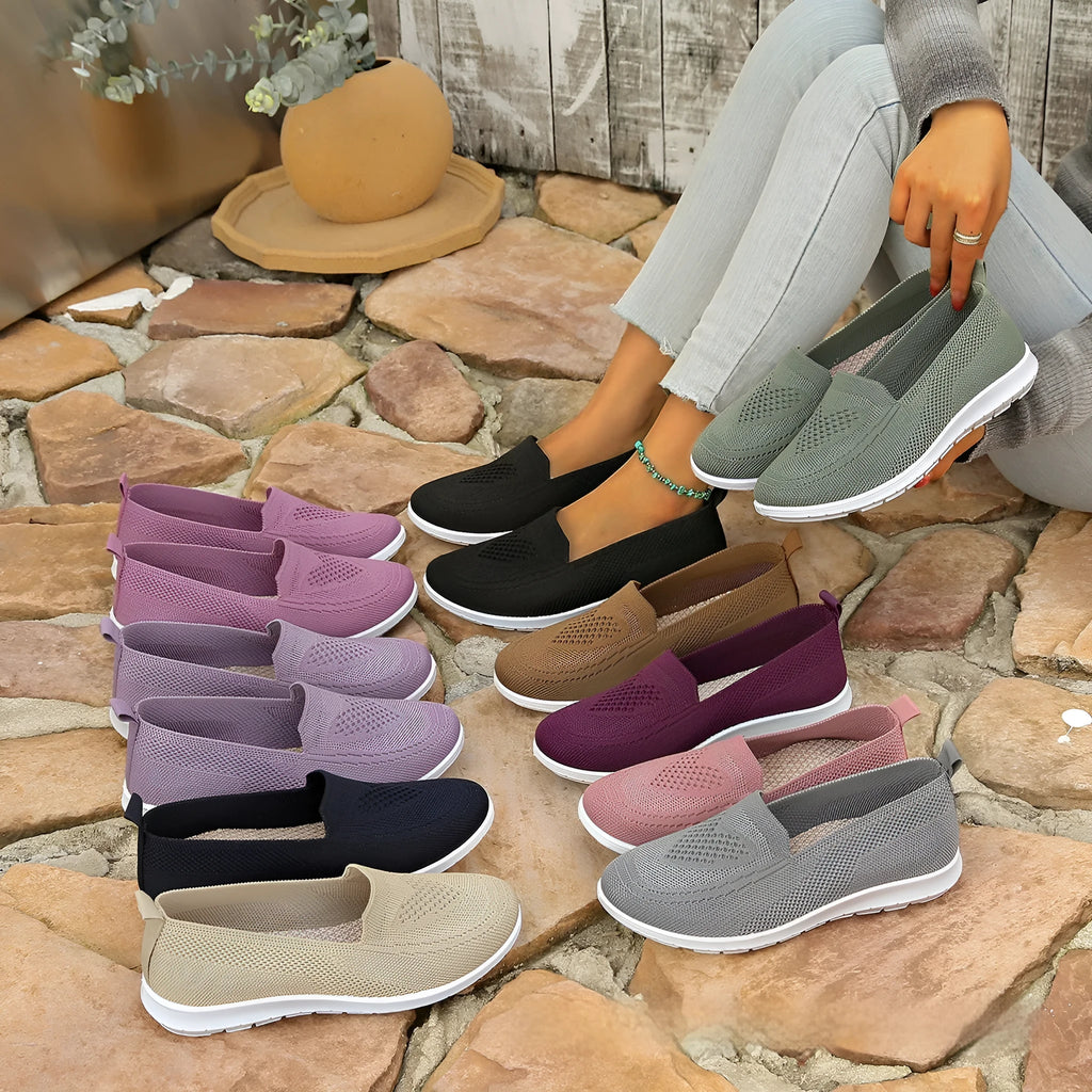 Women's plus size casual cloth shoes with heart pattern mesh lining flat sole