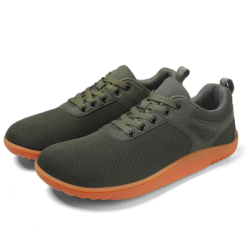 Wide-toe running shoes with breathable mesh upper and non-slip beef tendon sole in black colour