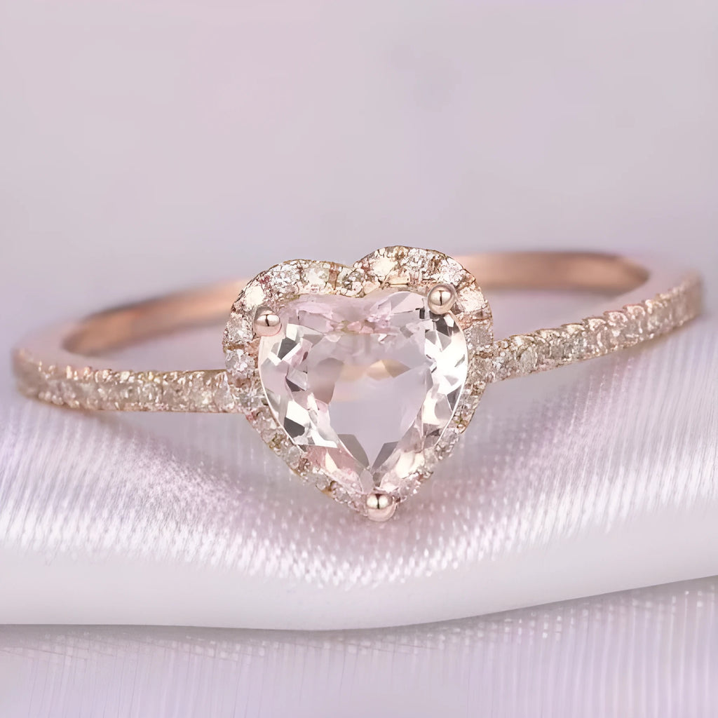 White copper women's wedding ring with heart-shaped crystal in rose gold or silvery finish