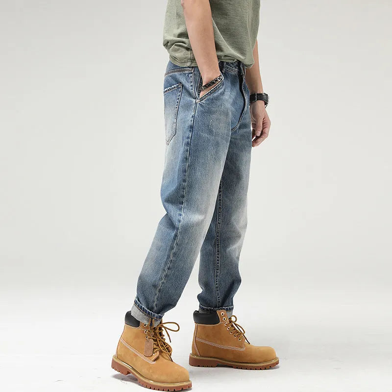 Men's retro straight-leg jeans in blue 100% cotton denim with mid-rise waist and zipper fly
