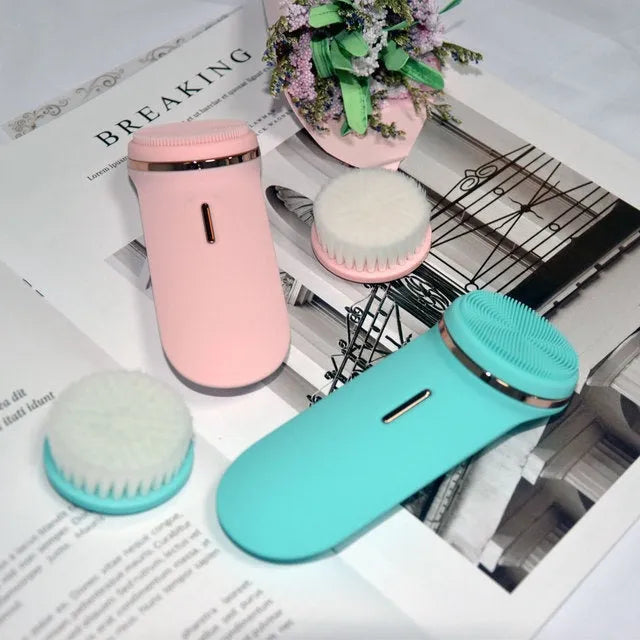 Silicone electric face cleaner in green, compact size 132x50x38mm, with USB charging cable