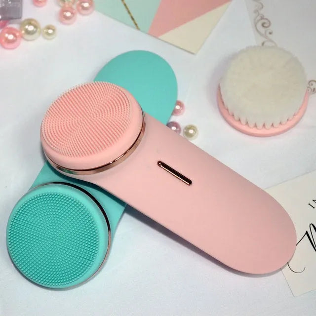 Silicone electric face cleaner in green, compact size 132x50x38mm, with USB charging cable