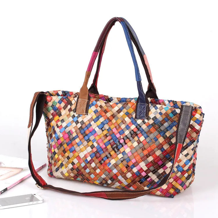Hand-woven leather shoulder bag for women in multicolour with zip closure and crossbody strap