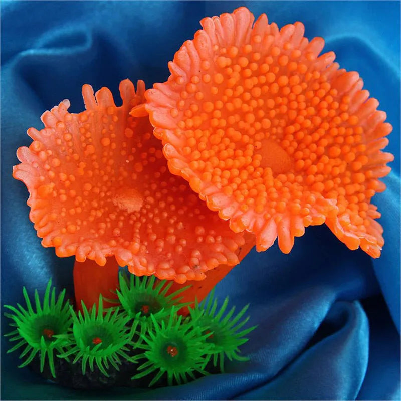 Artificial coral plant simulation in blue for fish tank landscaping, 9.5x9.5x7cm, lightweight 79g decoration