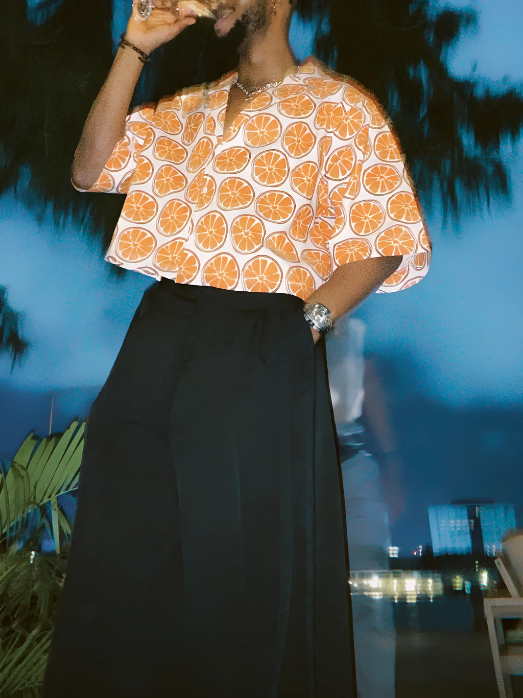 Orange slice print short sleeve V-neck cropped shirt for women, polyester casual top, front view