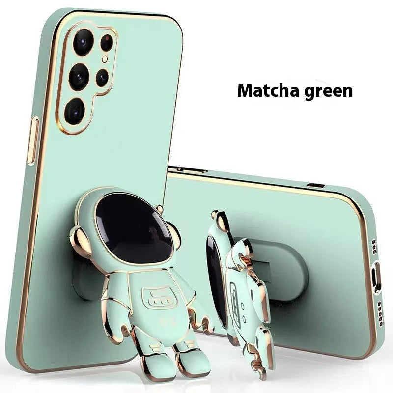 Electroplated 6D astronaut bracket phone case for Samsung S22 Ultra in black, showing built-in kickstand