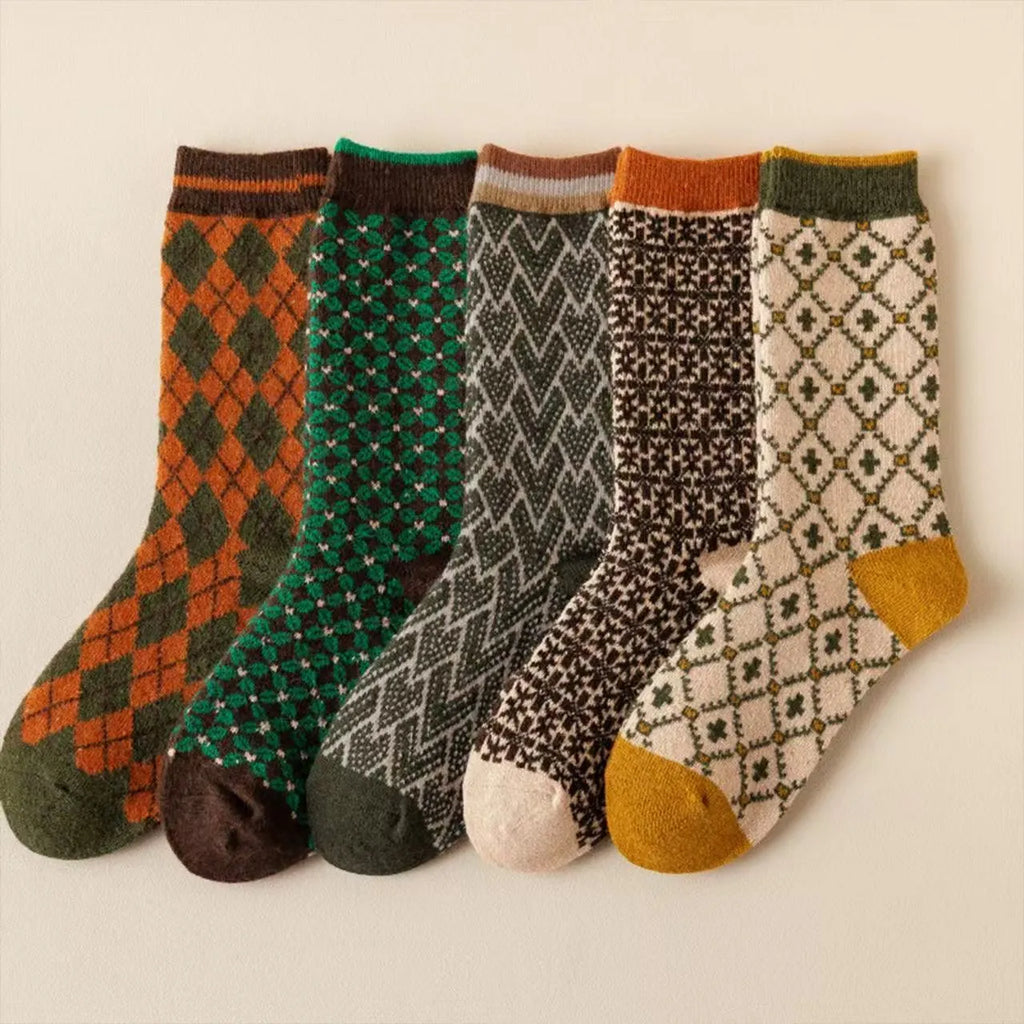 Women's mid-calf combed cotton double-knit retro ripple socks in mixed colours, jacquard pattern
