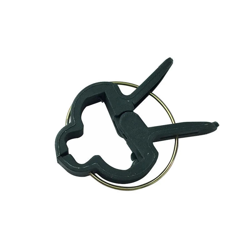 Garden clip set with PP plastic plant clips in 6cm size for woodland and garden use