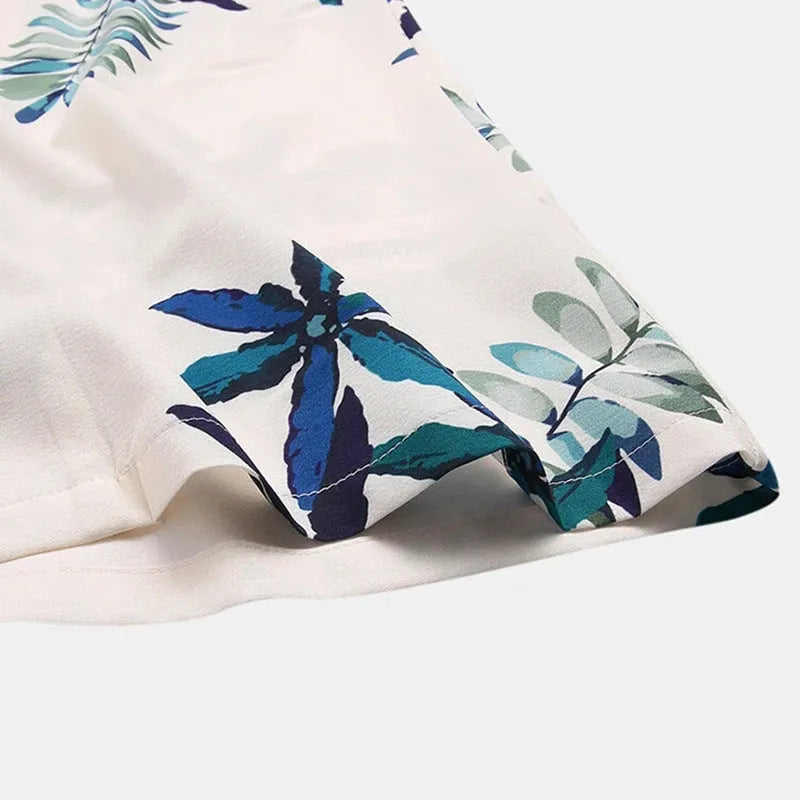Casual printed shirt in white with lapel collar and short sleeves, loose fit cotton blend fabric