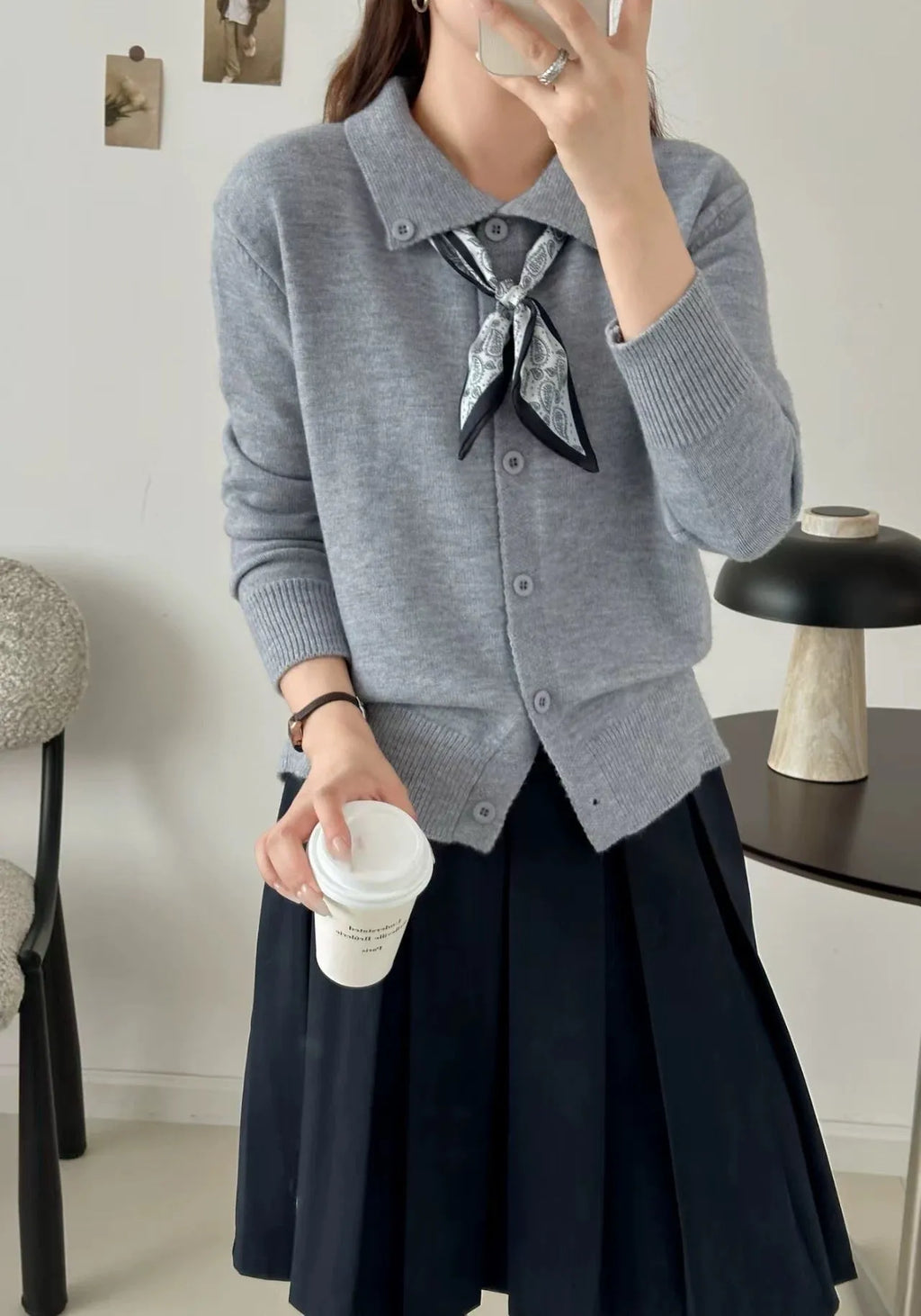 Lapel scarf cardigan sweater in acrylic fibre with splicing design elements and long sleeves