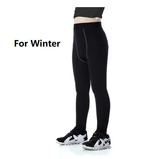 Children's black and green sportswear set showing T-shirt, trousers, and shorts on a size chart.