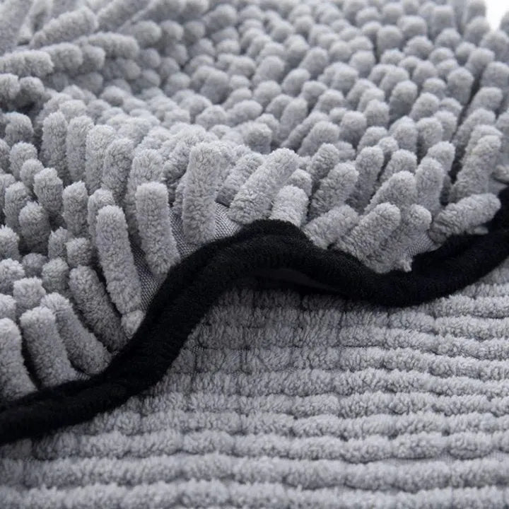 Quick-dry pet bath robe towel in blue, measuring 62 by 23 centimetres