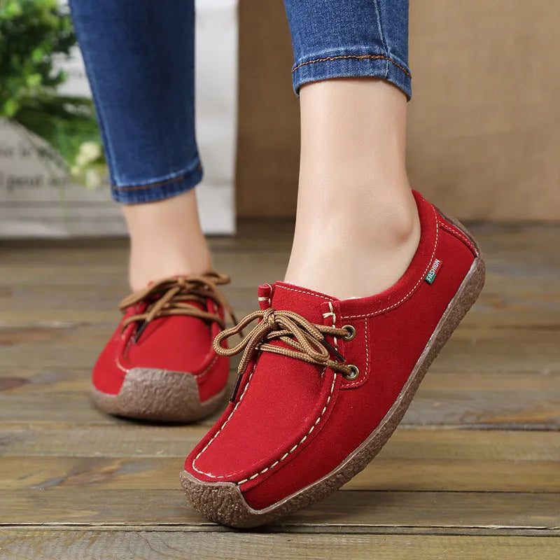 Mom casual flat shoes for pregnant women with recycled leather upper and warm lining in black