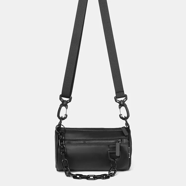 High-grade Oxford cloth messenger bag in black with chain detail, single-shoulder design