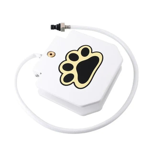 Outdoor dog water fountain in heavy-gauge steel with paw-pad and hose