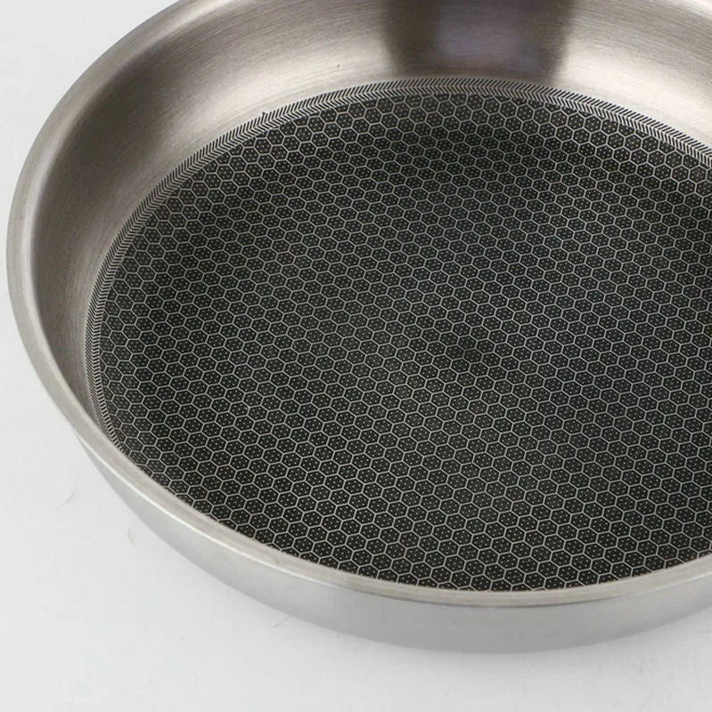 Stainless steel frying pan 26cm with non-stick surface on induction hob