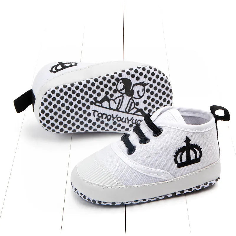 Canvas toddler shoes in red and white with cotton upper and elastic band