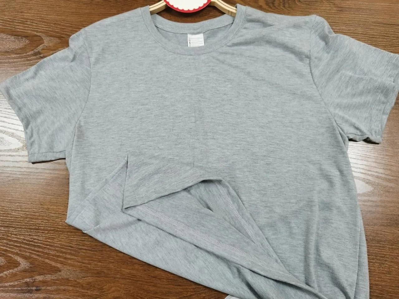 Unisex round neck cotton T-shirt in Grey with moisture wicking function, straight tube fit, available sizes XS to 3XL