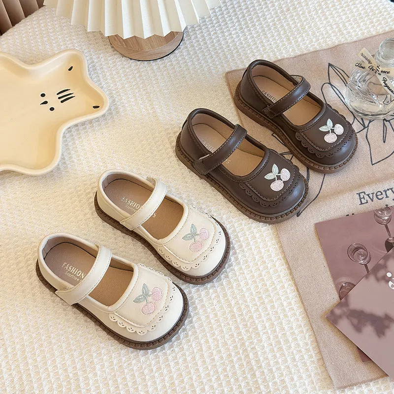 Children's casual breathable single layer shoes with embroidered details, Velcro fastening, rubber sole, in milky white and brown