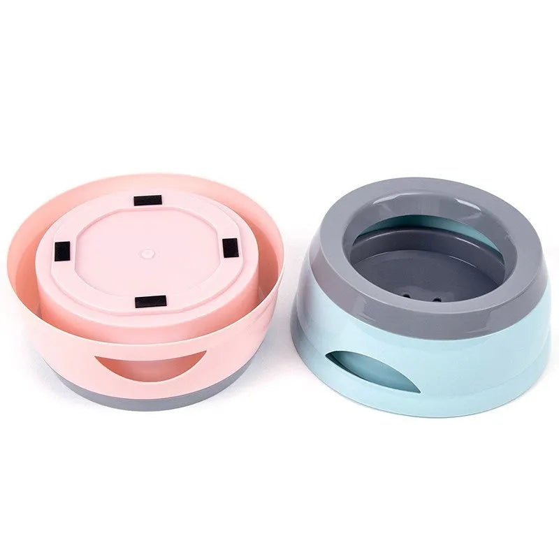 Blue PP plastic pet water bowl with floating design for dogs and cats, showing 750ml capacity.