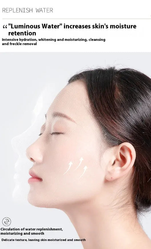 Whitening and freckle removing skin care kit with hydrating moisturising brightening products in Gold Luxury packaging