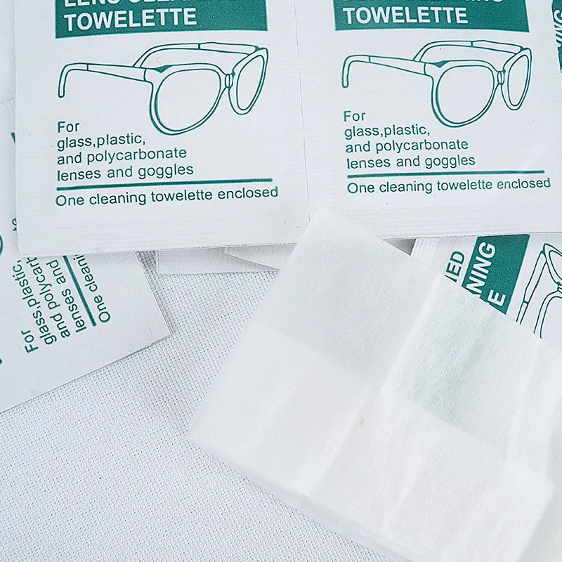 100 pack of individually sealed white lens cleaning wipes for glasses and screens