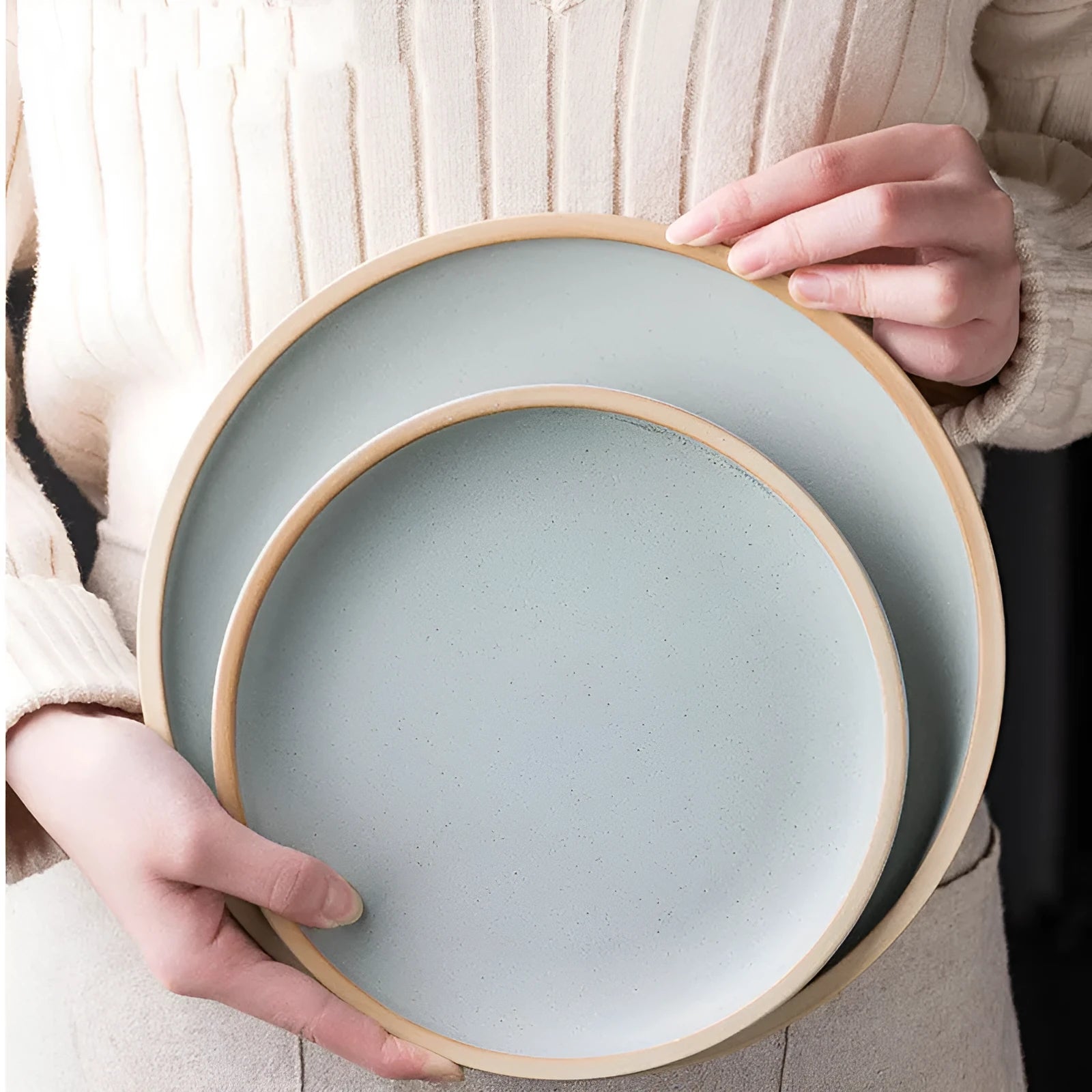 10 inch matte ceramic dinner plate with pure colour finish and sesame point glaze texture