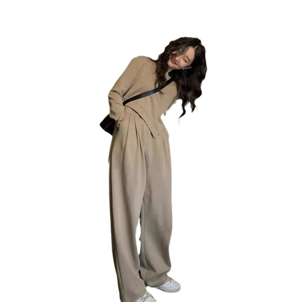 Women's khaki casual sports suit set with long sleeve top and trousers in a Japanese Korean style.