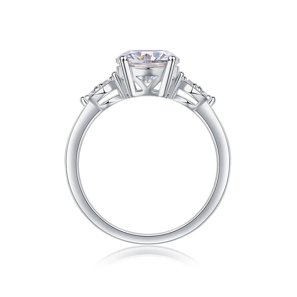 2 carat moissanite wedding ring set in S925 silver with platinum plating, sizes 5 to 9, gift box and GRA certificate