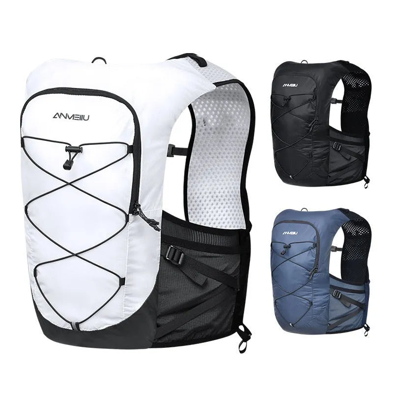 5L nylon hydration backpack in black or white, available in S, M, and L sizes, for cross-country and climbing. Water bag not included.