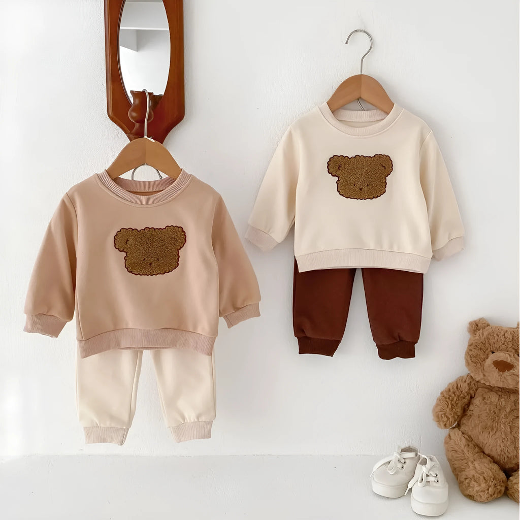Bear long-sleeved cotton two-piece suit for babies in light beige with cartoon animal print