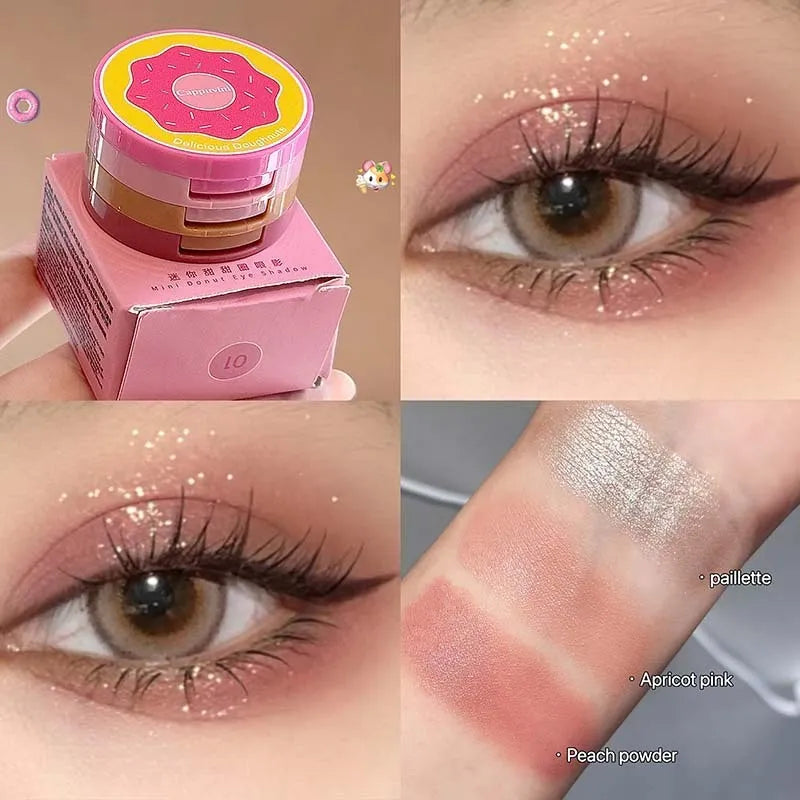 Mini donut eye shadow palette with three pink and brown shades in matte and glittering finishes, compact for daily makeup use