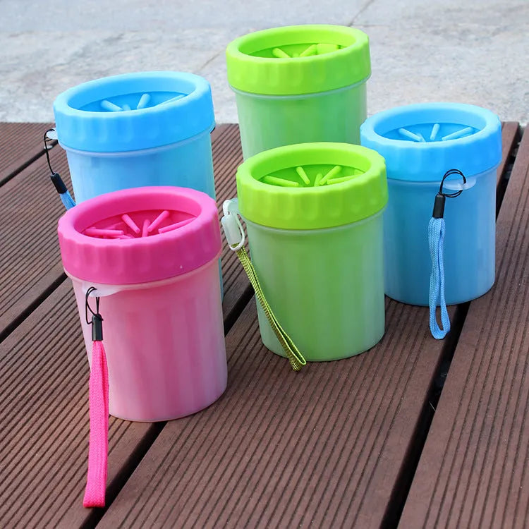 Silicone dog footwash bucket in blue colour for paw cleaning with accessories