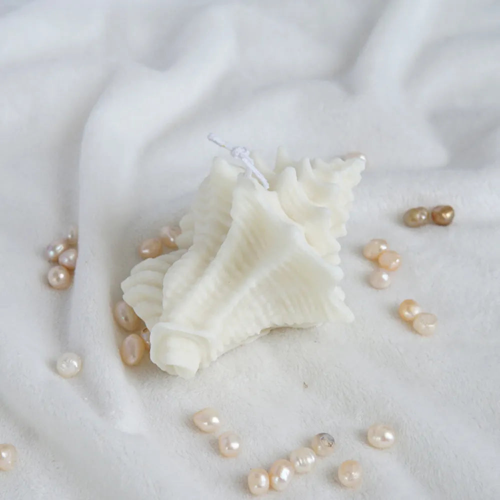 White silicone mould in simulated conch shape, irregular 3D design for resin crafts, size 10.5cm