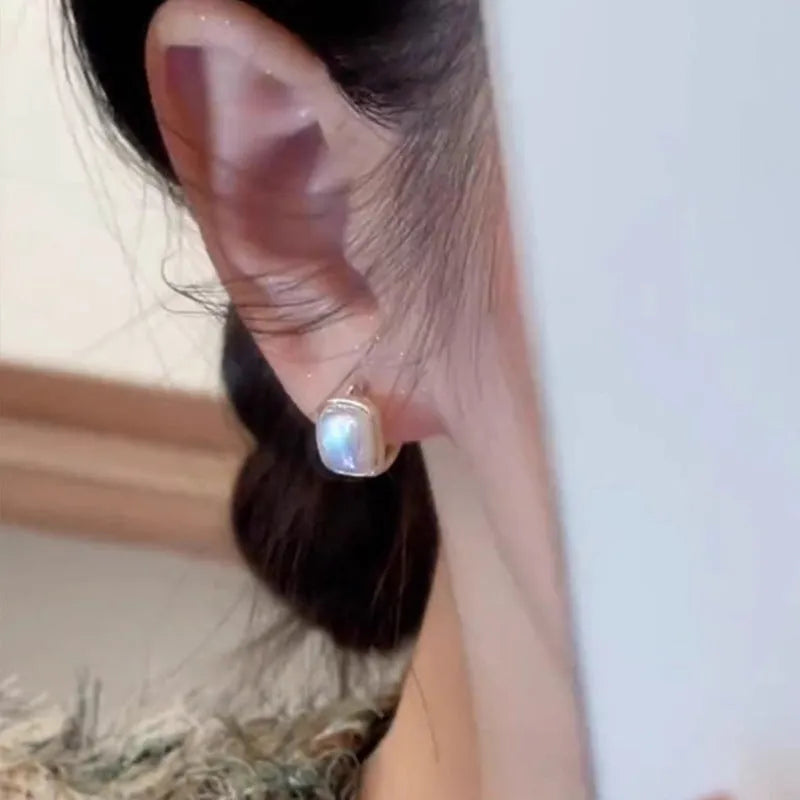 Plating Color Pearl Ear Clip Earrings – copper geometric clip-on earrings with electroplated finish and ring element