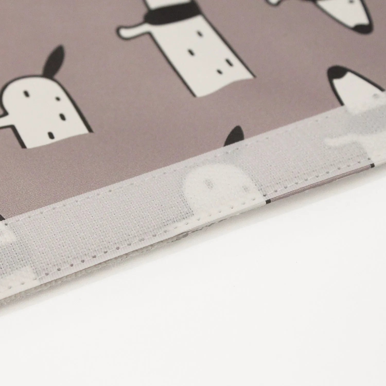 Dachshund cartoon pattern artificial leather car seatbelt shoulder protector cover.