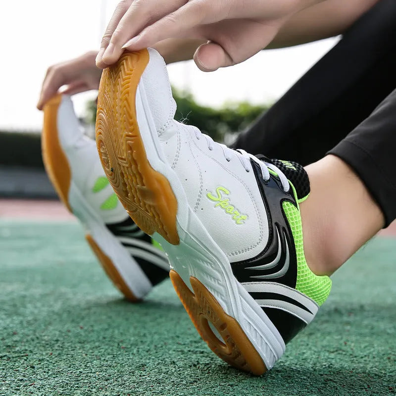 Men's outdoor badminton casual sports shoes, PU upper, rubber sole, flat heel, white black colour, low top