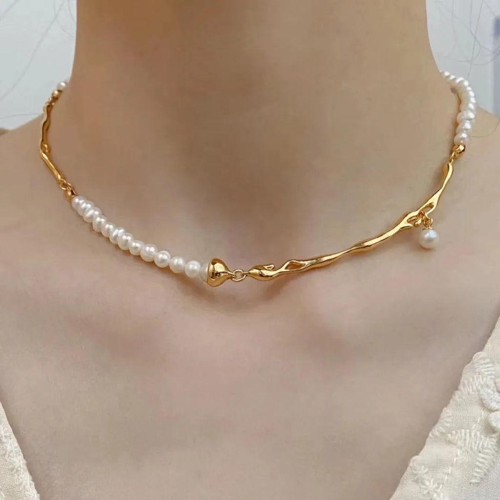 Stitching niche design unisex imitation pearl necklace with copper electroplated pendant in silver, O-ring chain