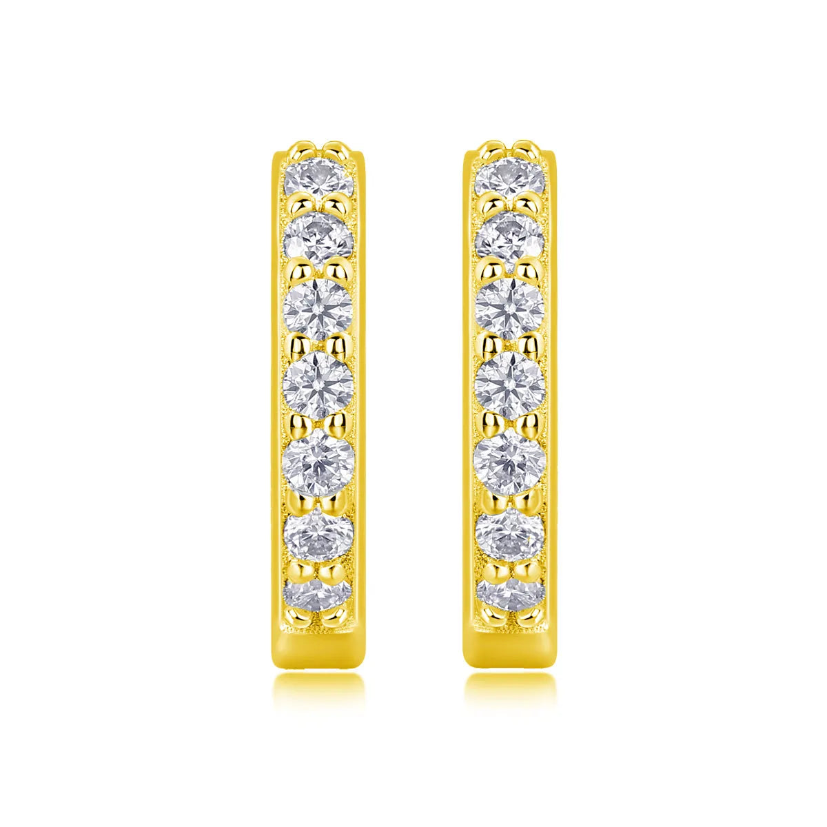 Moissanite stud earrings in S925 silver platinum plated golden colour with gift box and GRA certificate