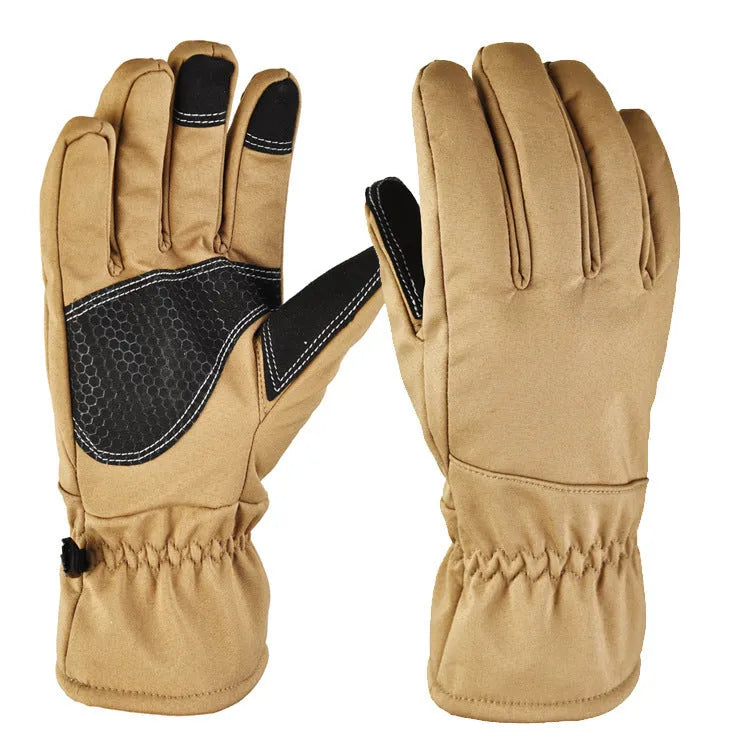Tactical ski gloves in camouflage colour with non-slip palm and touch screen fingertips.