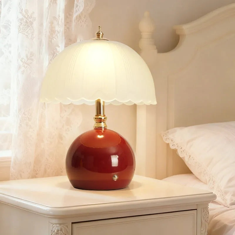 Geometric 3D table lamp with warm light, modern simplicity style, available in multiple colours