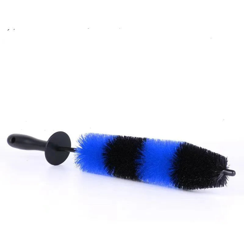 26-piece car tyre brush and wheel cleaning kit with extended handle and soft bristles