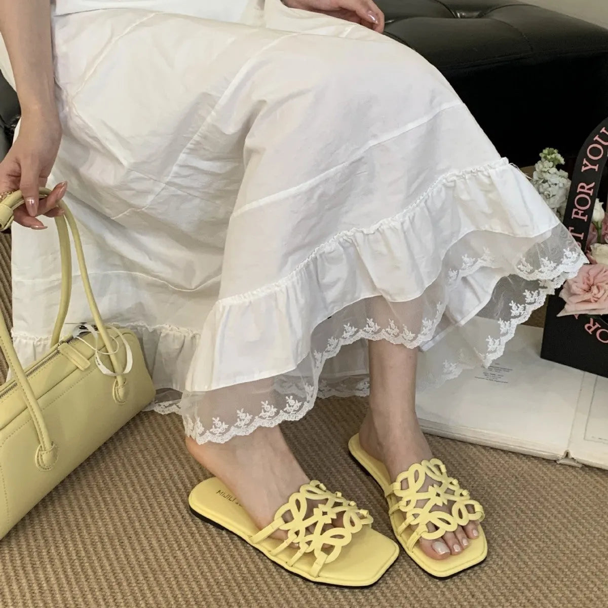 Women's flat Roman style hollow-out beach slippers in solid colour, PU leather upper, sizes 35-39