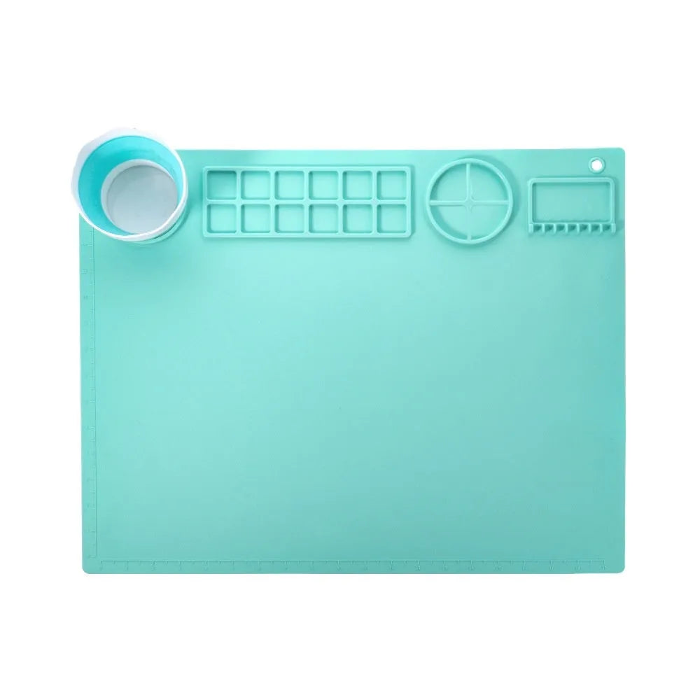 Silicone painting mat with double bowl design for watercolour painting in various colours