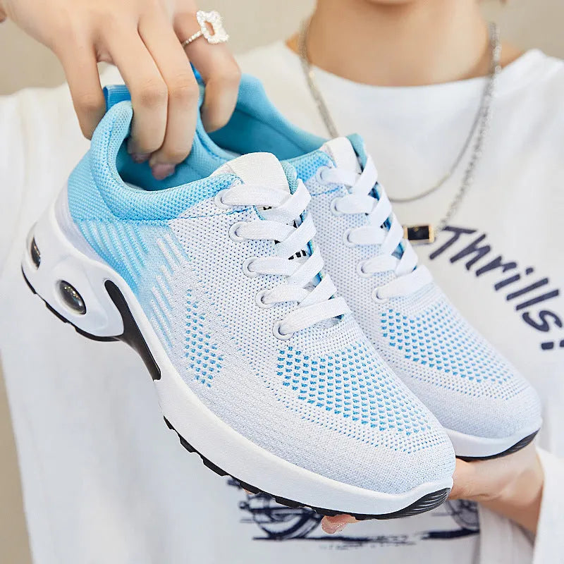 Women's striped running shoes with flyknit upper and flat heel design in multiple colours