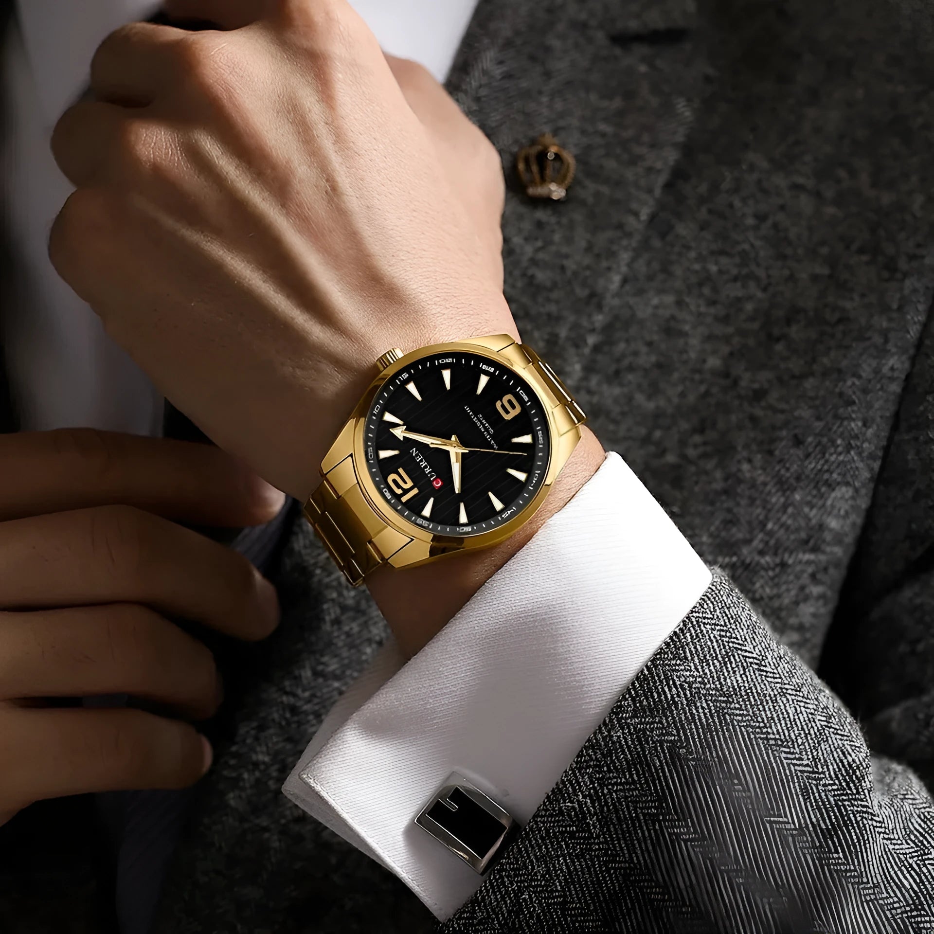 Men's business quartz watch with stainless steel strap, black shell blue colour, 11mm alloy case on display